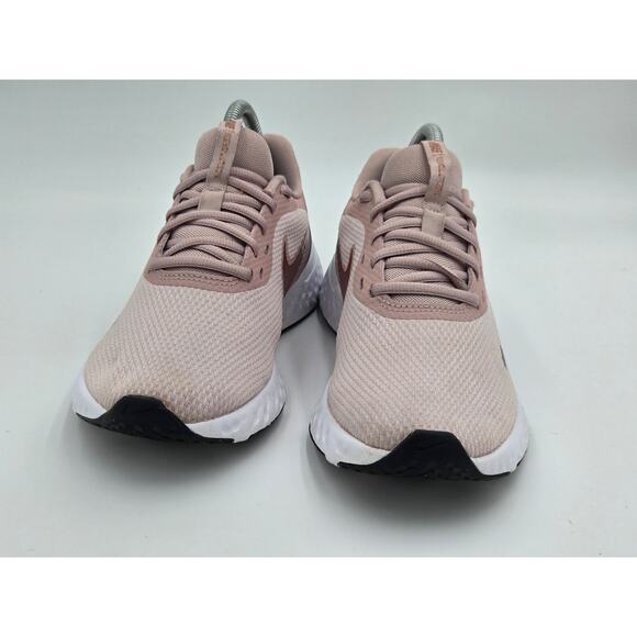 Nike Women’s Size 8 Revolution 5 Pink Gold Running Sneakers Lightweight Trainers - Picture 5 of 9